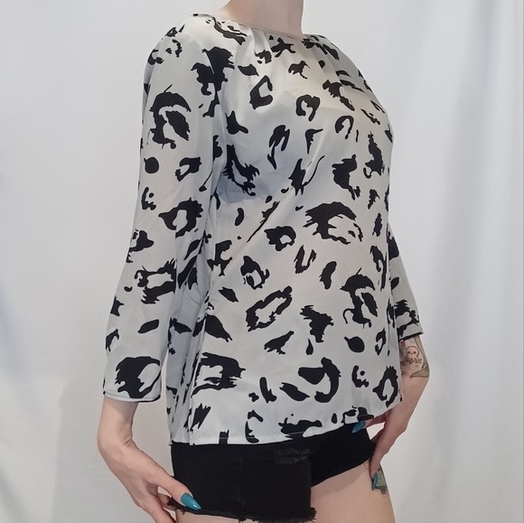 Effeti Moda Grey & Black Leopard Print Blouse. - Picture 2 of 8